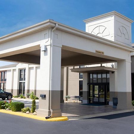 马什菲尔德斯普林菲尔德地区智选假日酒店 Marshfield 外观 照片